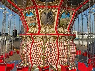 miniature-les-chaises-volantes